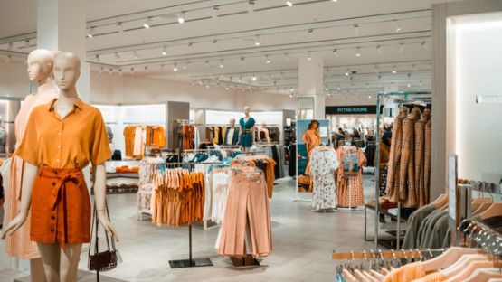 Du nouveau concernant l’interdiction du port du voile en entreprise ?