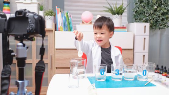 Plateformes Web : quel(s) encadrement(s) pour l’image des enfants ?