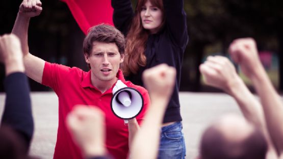 Participation à une grève = information préalable