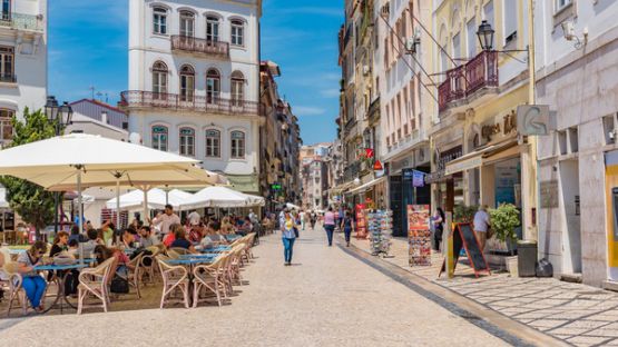 Commerçants et professionnels du CHR : comment s’installer sur le trottoir ?