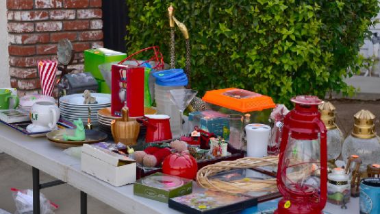 Brocantes, vide-greniers : une participation sous conditions