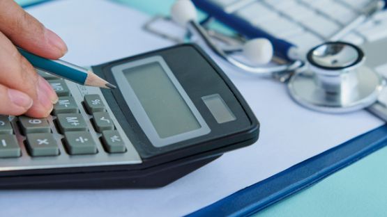 Médecins libéraux : revalorisation de certaines indemnités forfaitaires