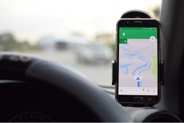 Contrôles routiers : nouvelle obligation pour les services de navigation GPS !