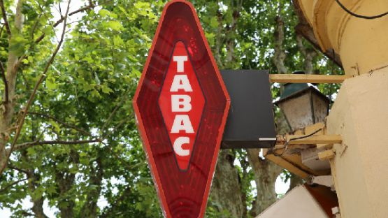 Ouverture ou fermeture d’un débit de tabac : sur avis du maire ?