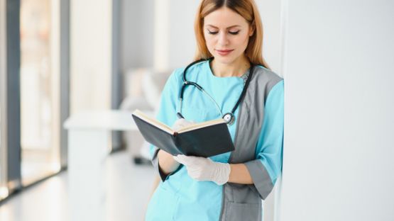 Sages-femmes : expérimentions sur l’IVG instrumentale