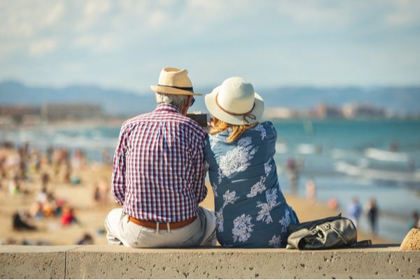 Pension de vieillesse : départ en retraite automatique ?