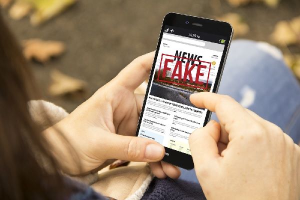 Secteur numérique : des outils pour lutter contre les fake news