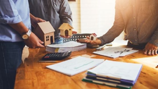 Courtiers, intermédiaires d’assurance : l’administration donne sa définition…