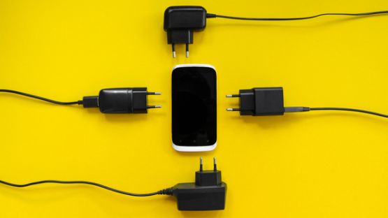 « Chargeur universel » : la solution européenne de demain ?