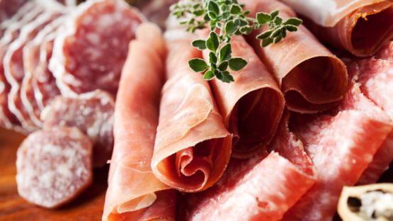 Nitrites/nitrates : l’Anses invite à réduire leur consommation
