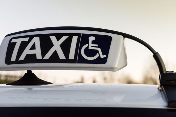 Des précisions techniques sur l’aide financière accordée aux taxis franciliens…