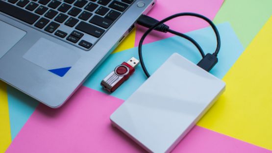 Ordinateurs et téléphones portables, clés USB : comment (bien) réagir en cas de vol ?