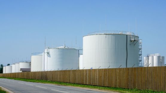 Transporteurs : quand un partenaire commercial abuse de l’essence…