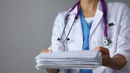 Un médecin remplaçant doit-il établir un nouveau dossier médical ?