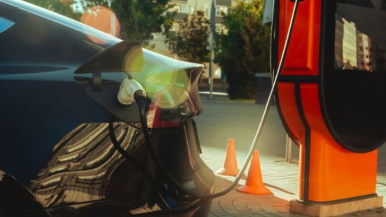 Bornes de recharge de véhicules électriques : il en faut plus !