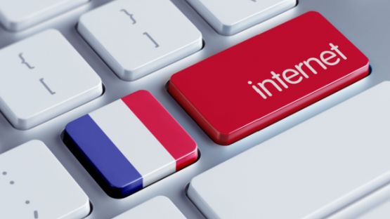 E-commerce et avis client : faut-il rendre le français obligatoire ?