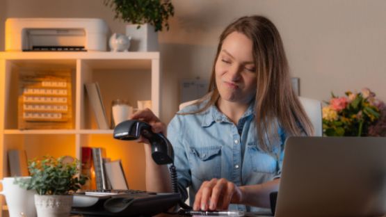 De quel délai dispose un opérateur de téléphonie pour demander le paiement d’une indemnité de résiliation ?