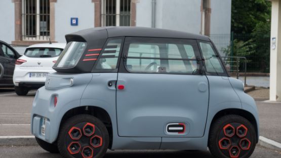 Voiture sans permis : la réglementation évolue ?